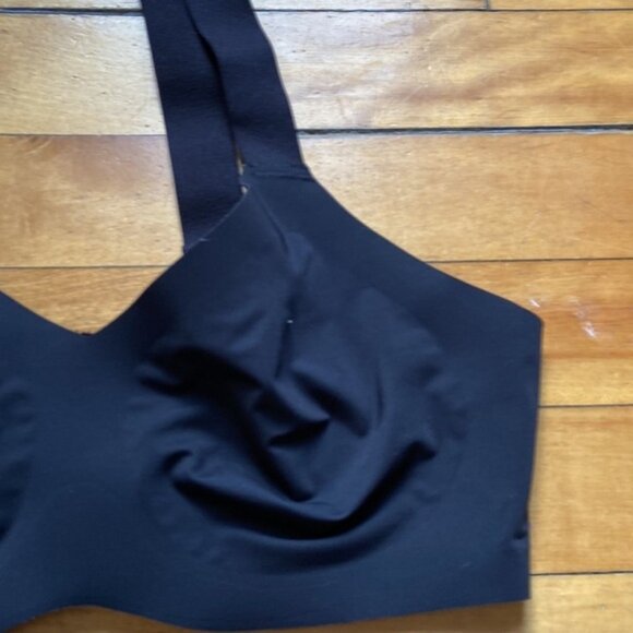 Knix Black V Neck Not Padded Wide Straps Wireless Bras - Picture 4 of 8